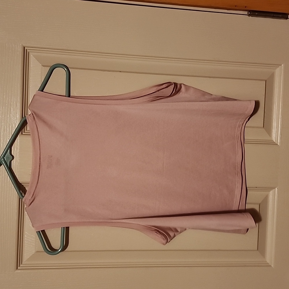 Pink workout top - Picture 3 of 3